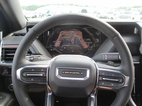 New 2026 GMC Yukon Denali w/ Sun & Power Step Package AWD/4WD image 19