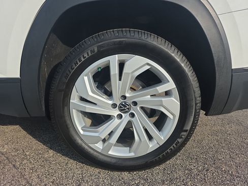Used 2021 Volkswagen Atlas SE w/ Panoramic Sunroof Package AWD/4WD image 15