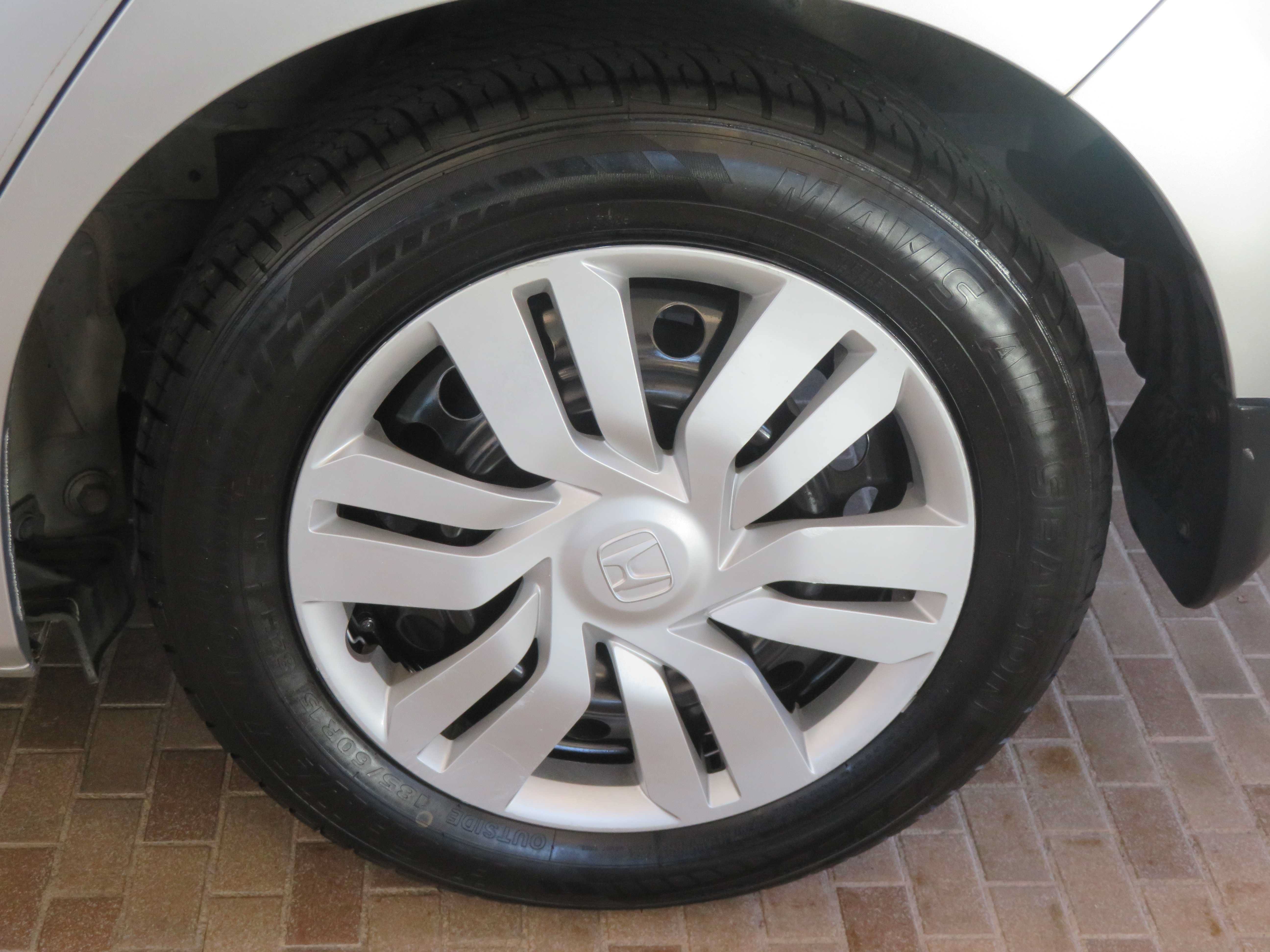 Used 2016 Honda Fit LX image 8