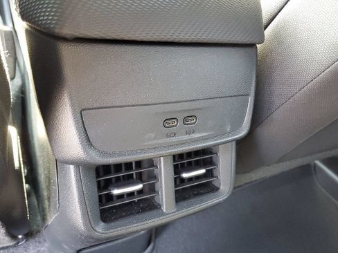 Used 2025 Chevrolet Equinox LT AWD/4WD image 11
