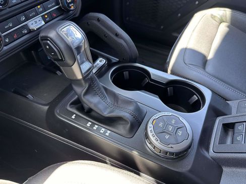 Used 2025 Ford Bronco Badlands AWD/4WD image 28