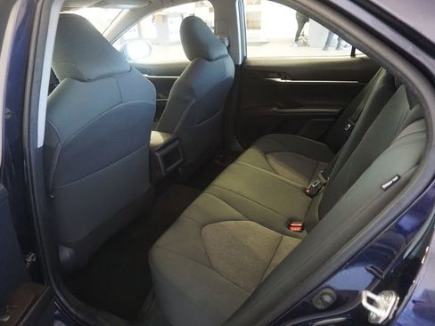 Used 2022 Toyota Camry LE AWD/4WD image 9