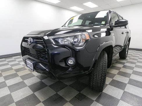 Used 2024 Toyota 4Runner SR5 image 4