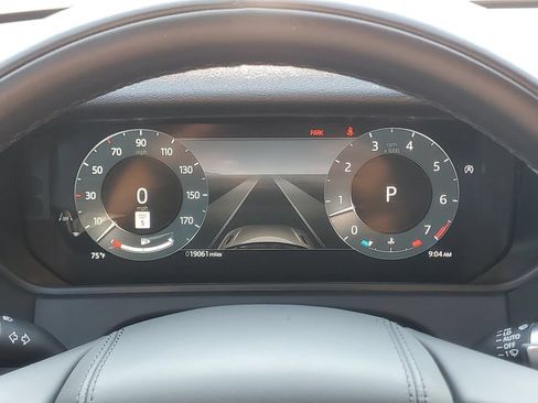 Used 2025 Land Rover Range Rover Velar S AWD/4WD image 17