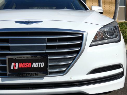 Used 2015 Hyundai Genesis 3.8 w/ Option Group 04 image 16