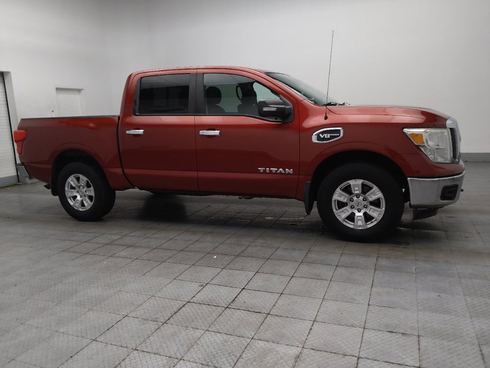 Used 2017 Nissan Titan SV AWD/4WD image 11