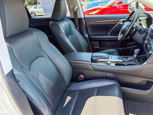 Used 2022 Lexus RX 350L FWD w/ Premium Package image 16