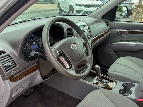 Used 2012 Hyundai Santa Fe GLS FWD image 15