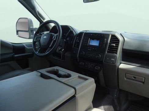 Used 2022 Ford F250 XL w/ STX Appearance Package AWD/4WD image 25