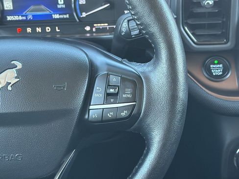 Used 2021 Ford Bronco Sport Outer Banks w/ Outer Banks Package image 20