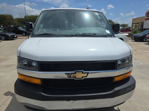 Used 2025 Chevrolet Express 2500 w/ Driver Convenience Package RWD image 10