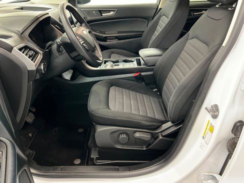 Used 2022 Ford Edge SE w/ Black Appearance Package image 17