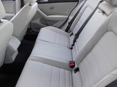 Used 2024 Volkswagen Jetta SE w/ Black Wheel Package FWD image 34