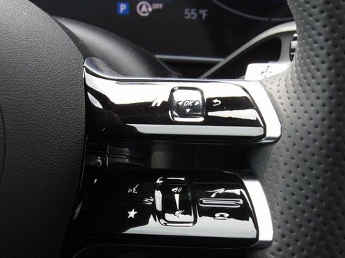 New 2025 Mercedes-Benz GLC 300 4MATIC image 28