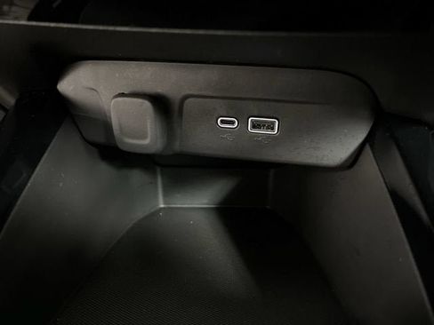 Certified 2024 Chevrolet Trax RS w/ Driver Confidence Package FWD image 34