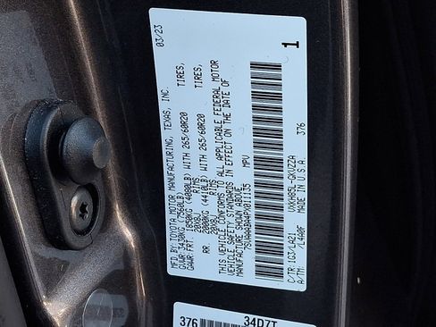 Used 2023 Toyota Sequoia Platinum image 29