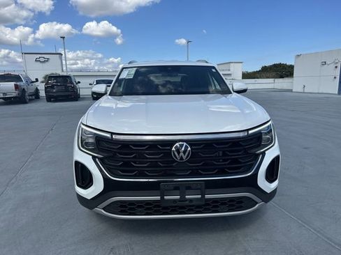 Used 2024 Volkswagen Atlas Cross Sport SE image 25