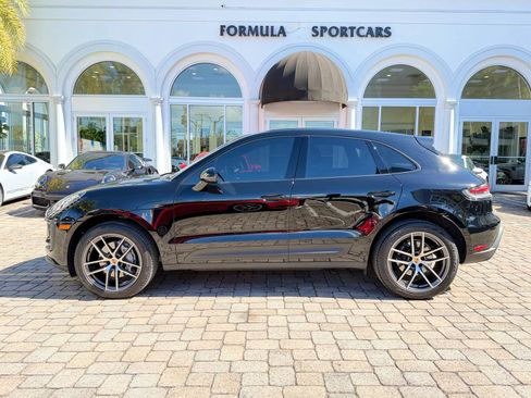 Used 2022 Porsche Macan AWD/4WD image 14
