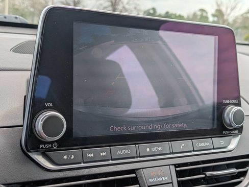 Used 2023 Nissan Altima 2.5 SR FWD image 24