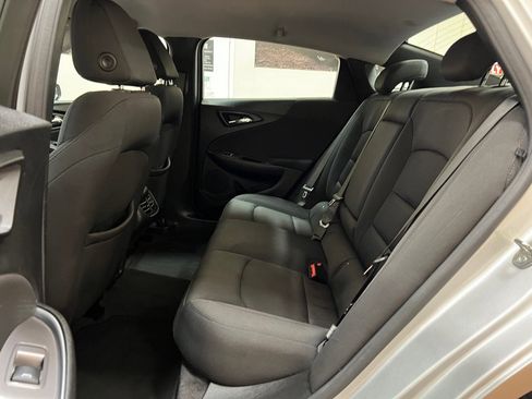 Used 2020 Chevrolet Malibu LT image 29