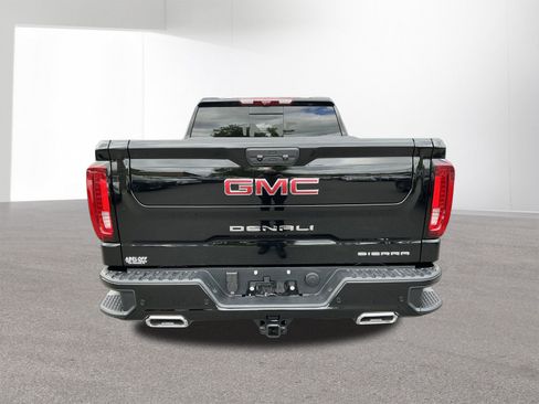 New 2026 GMC Sierra 1500 Denali w/ Denali Reserve Package AWD/4WD image 4