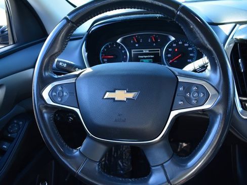 Used 2018 Chevrolet Traverse LT image 36