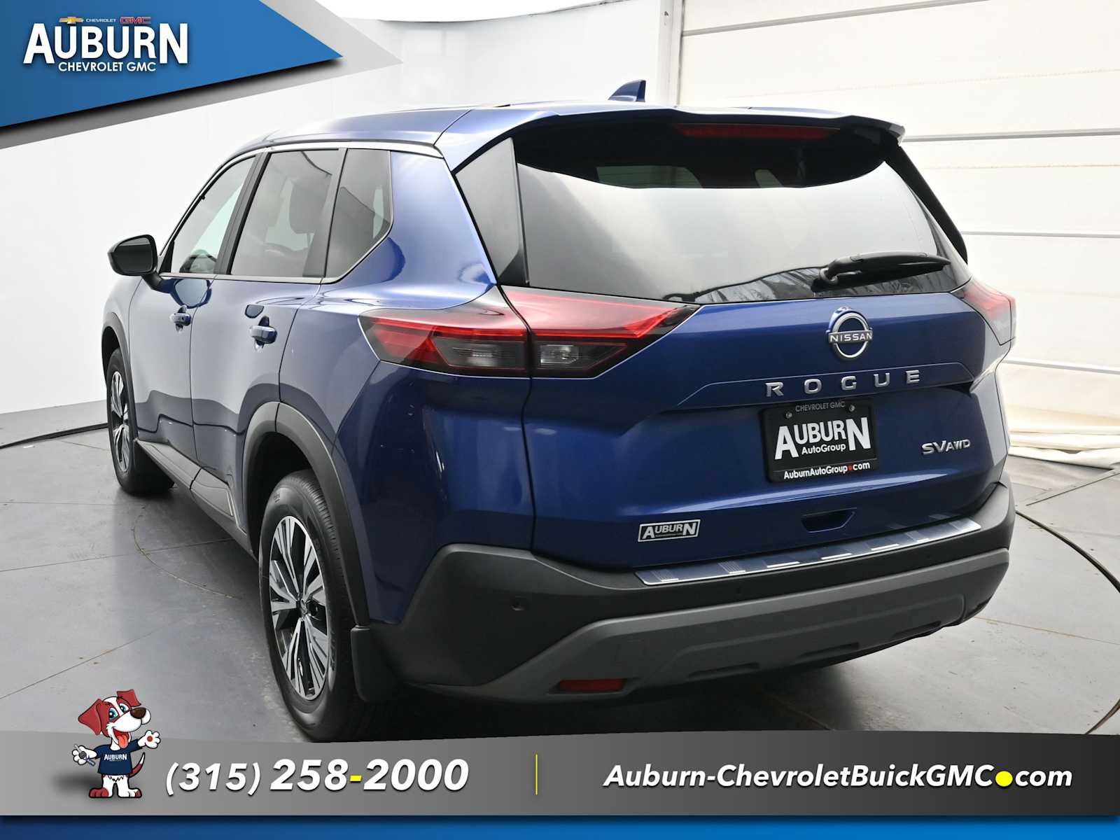 Used 2023 Nissan Rogue SV AWD/4WD image 16
