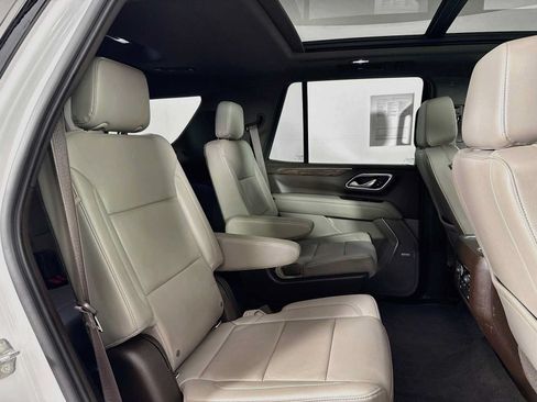 Used 2021 Chevrolet Tahoe Z71 w/ Z71 Signature Package AWD/4WD image 27