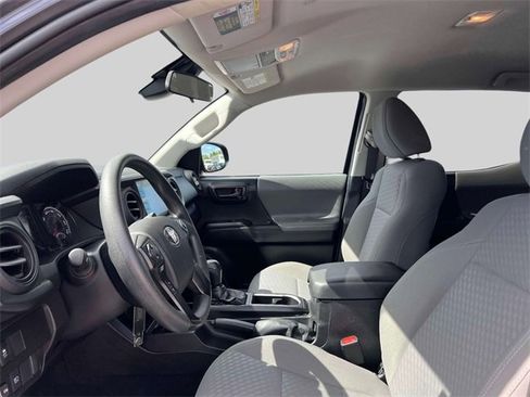 Used 2022 Toyota Tacoma SR image 21