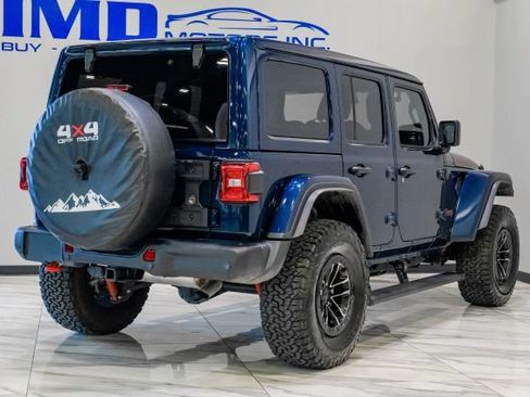 Used 2025 Jeep Wrangler Unlimited Rubicon AWD/4WD image 11