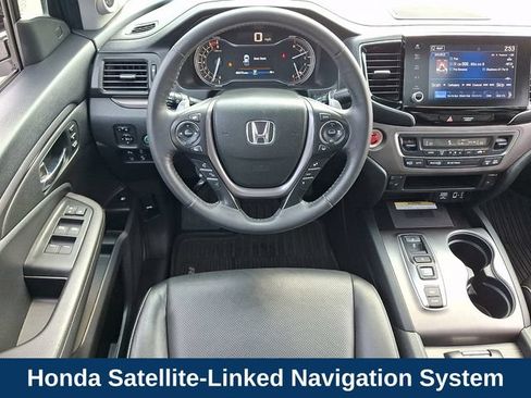 Used 2023 Honda Ridgeline RTL-E image 2