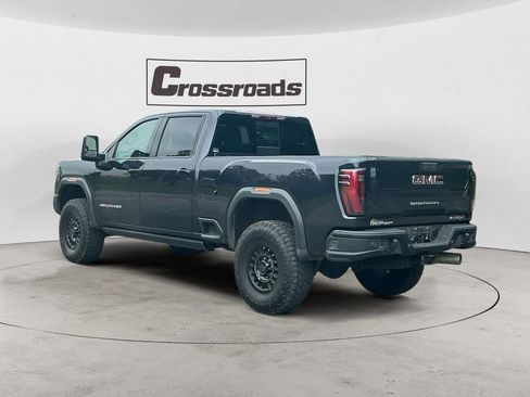 Used 2024 GMC Sierra 2500 AT4X w/ AT4X AEV Edition AWD/4WD image 3