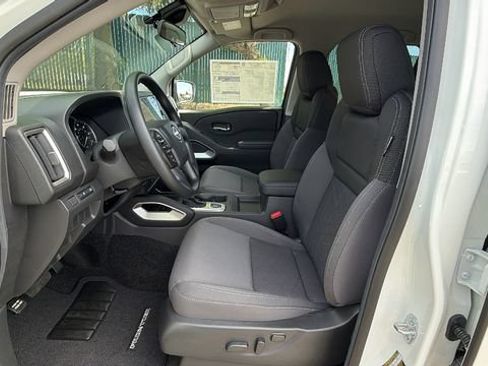 New 2026 Nissan Frontier SV w/ Tow Package AWD/4WD image 32