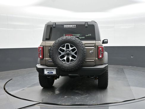 Certified 2025 Ford Bronco Badlands image 9