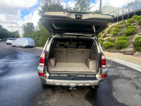 Used 2004 Toyota 4Runner SR5 image 5