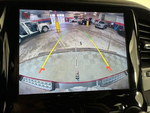 Used 2022 RAM 1500 Big Horn AWD/4WD image 18