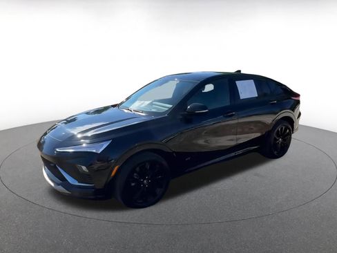 Used 2025 Buick Envista Sport Touring image 8