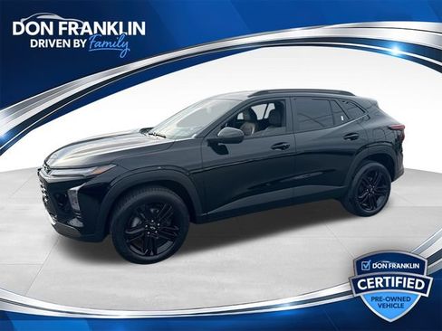 Used 2025 Chevrolet Trax ACTIV w/ Driver Confidence Package FWD image 1