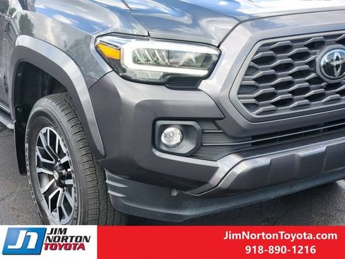 Used 2023 Toyota Tacoma TRD Sport w/ Technology Package RWD image 10