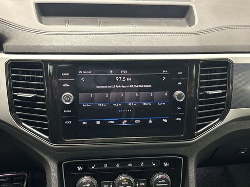 Used 2022 Volkswagen Atlas Cross Sport SEL R-Line image 37