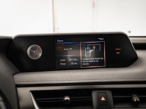 Used 2022 Lexus UX 250h w/ Premium Package image 31