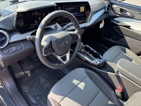 New 2026 Chevrolet Trax LT w/ Driver Confidence Package image 40