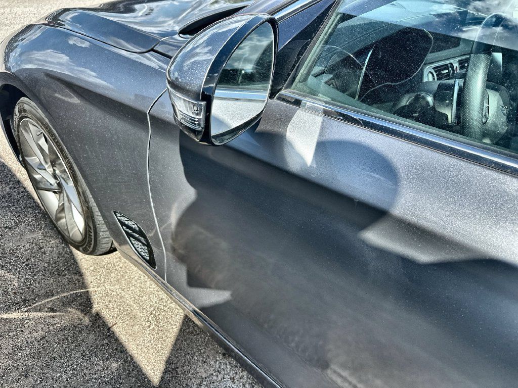 Used 2022 Genesis G70 2.0T RWD image 3