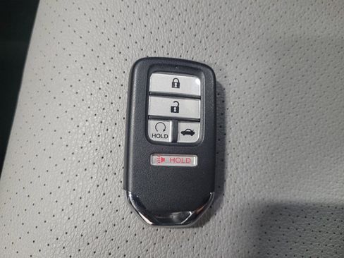 Used 2017 Honda Accord EX-L image 32