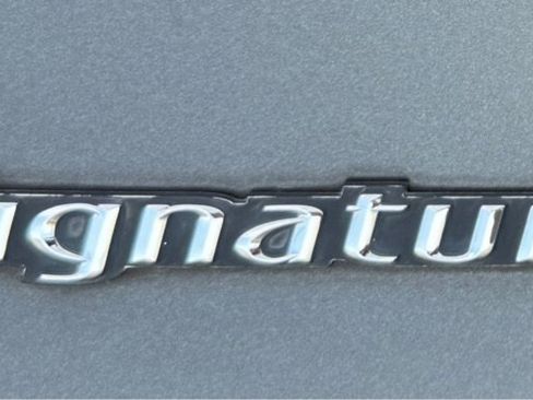 Used 2007 Lincoln Town Car Signature RWD image 18