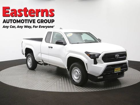 Used 2025 Toyota Tacoma SR RWD image 45