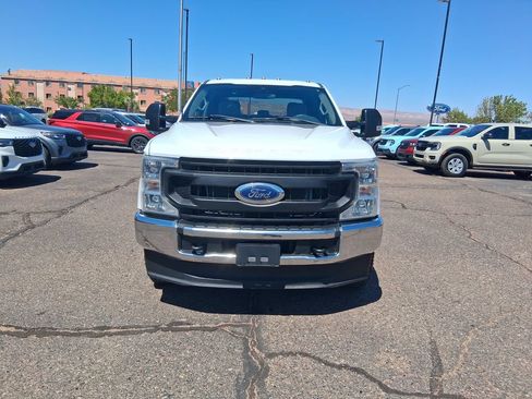 Used 2022 Ford F250 XL w/ Power Equipment Group AWD/4WD image 8
