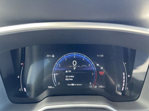 Used 2025 Toyota Corolla Cross XLE w/ Convenience Package image 25