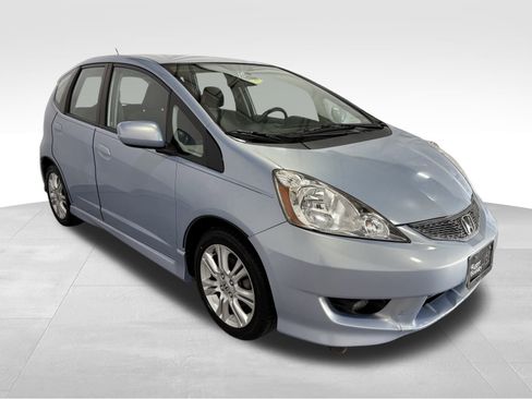 Used 2010 Honda Fit Sport image 3