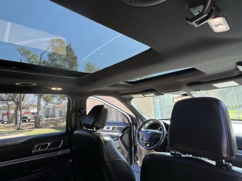 Used 2018 Ford Explorer Sport w/ Equipment Group 401A image 30